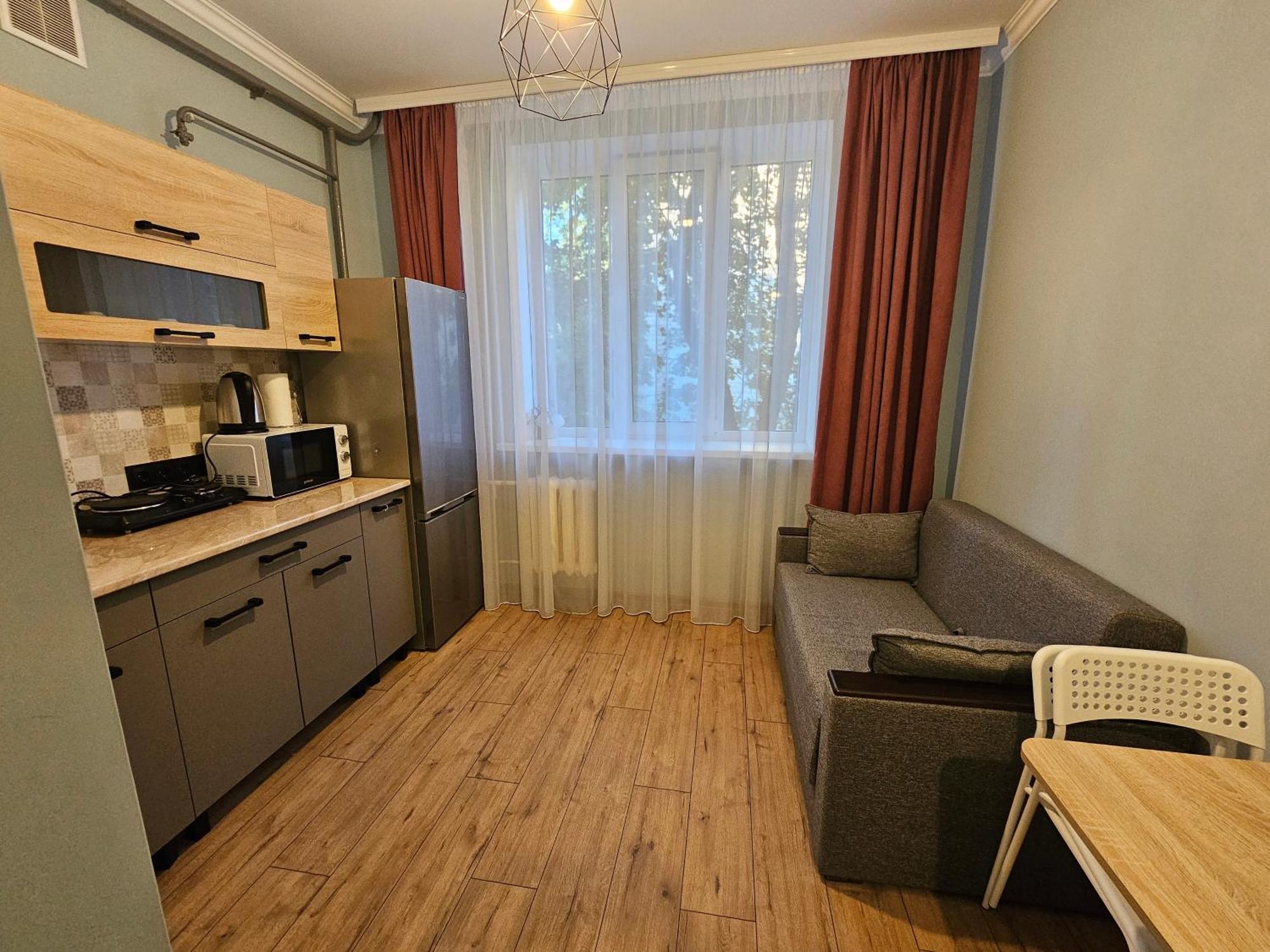 All New And Cozy Apartment In The Silence Center คีชีเนา ภายนอก รูปภาพ